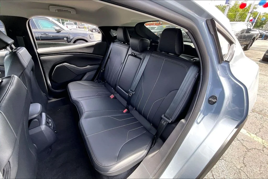 New 2026 Glacier Gray Metallic Tri-coat Ford Select image 25
