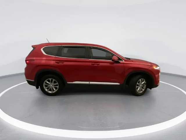Used 2020 Red Hyundai SE image 7