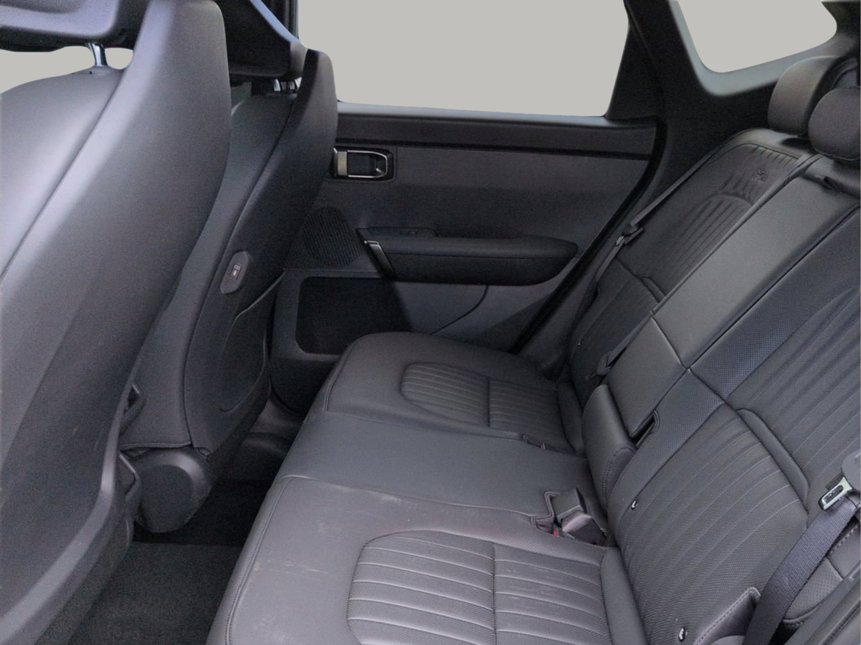 New 2027 Pale Gray Kia X-Line SX image 24