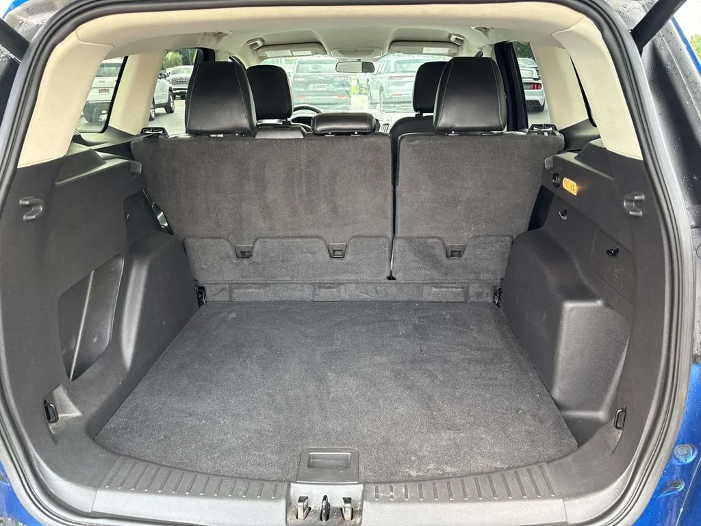 Used 2018 Blue Ford SEL image 10