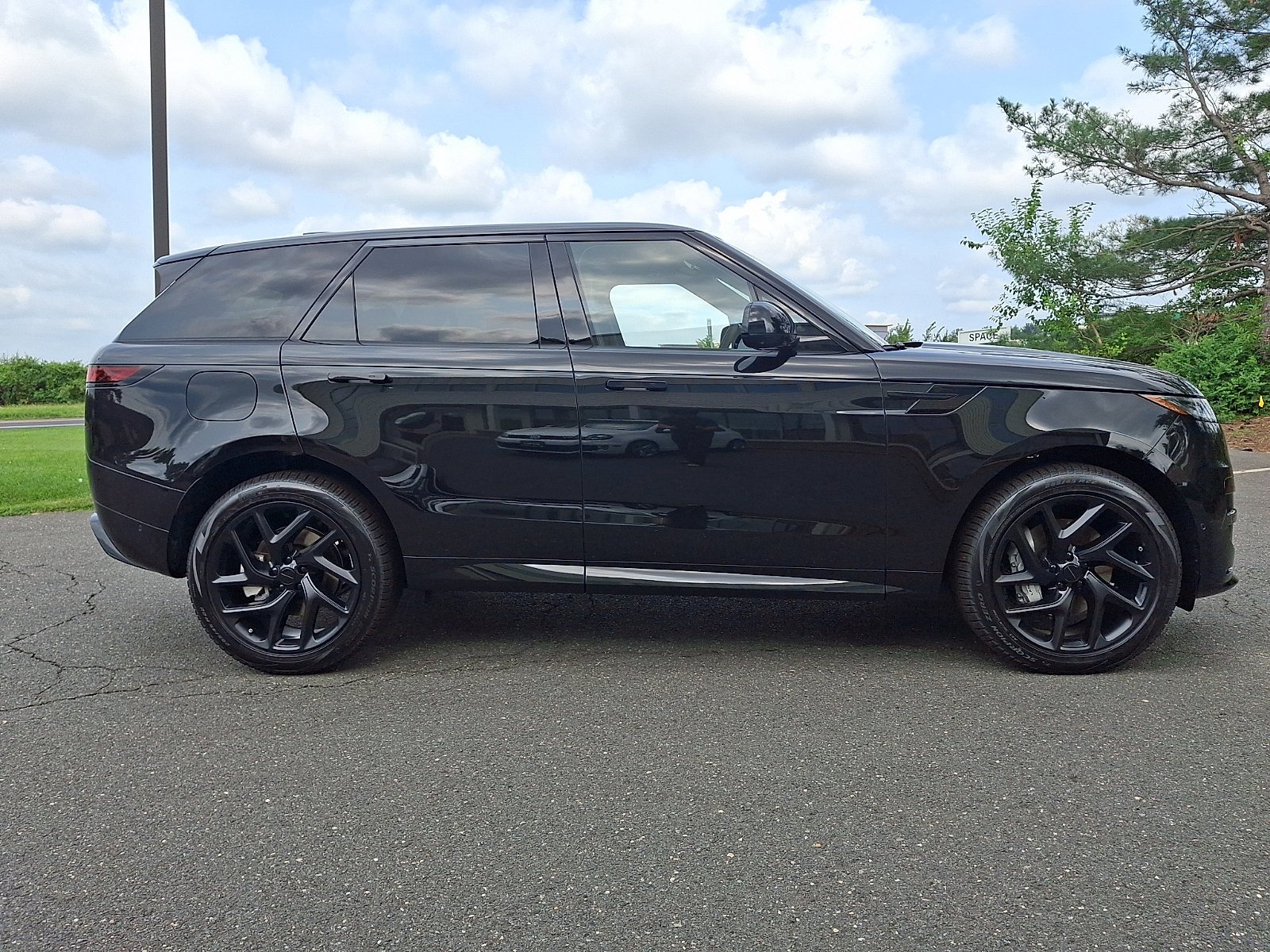 New 2026 Santorini Black Land Rover  image 7
