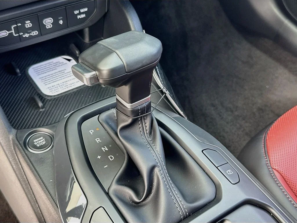New 2026 Snow White Pearl Kia GT-Line image 17
