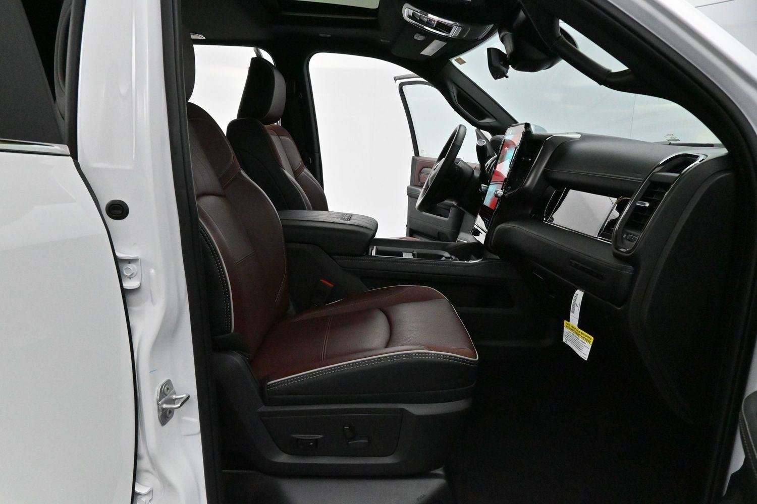 Used 2025 White Ram Limited image 33