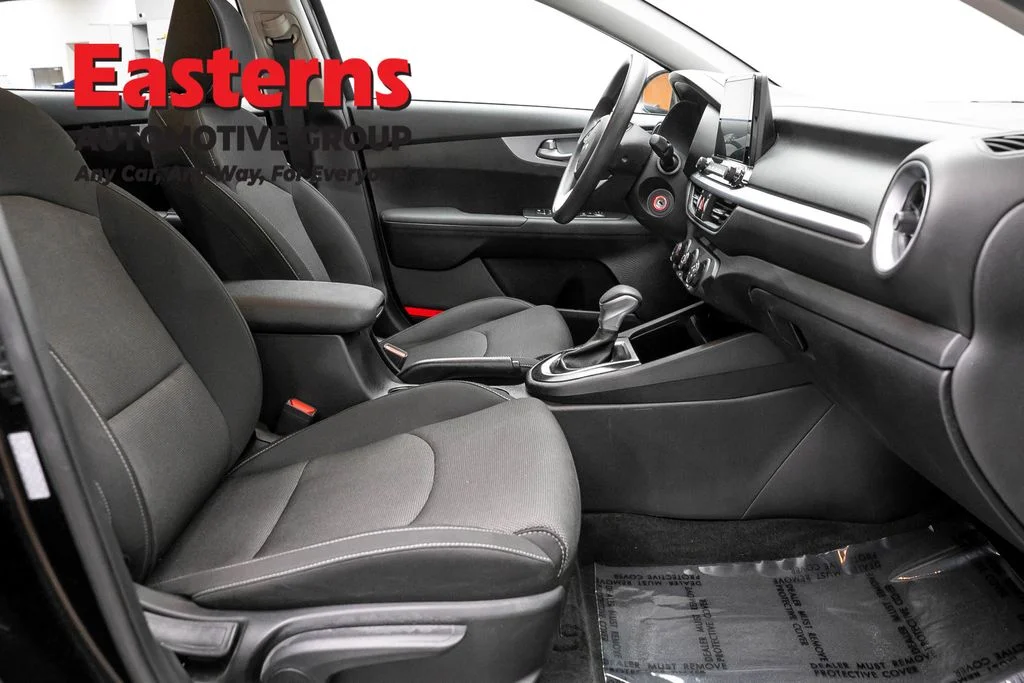 Used 2024 Black Kia LXS image 23