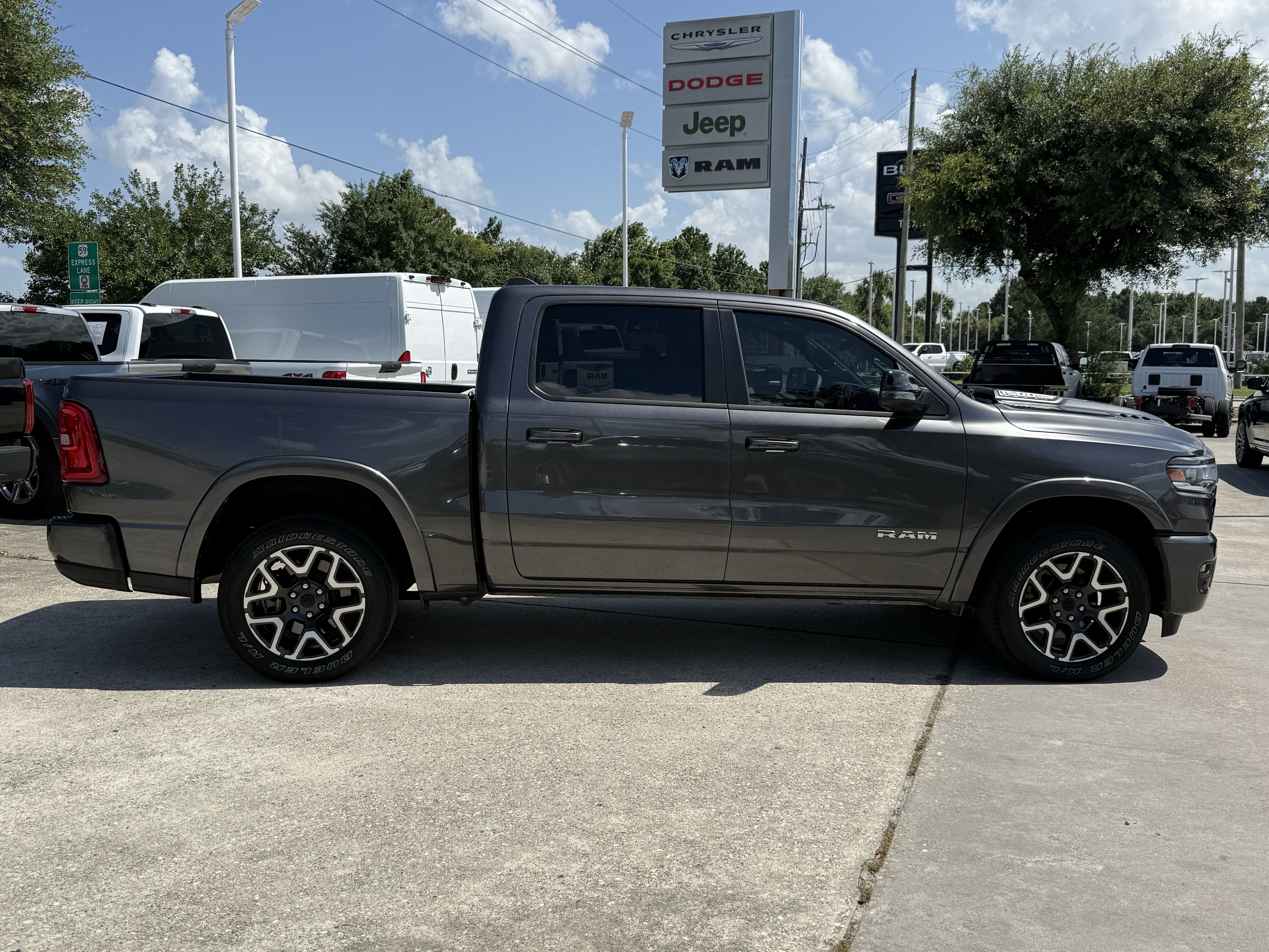 Used 2025 Granite Crystal Metallic Clearcoat Ram  image 3