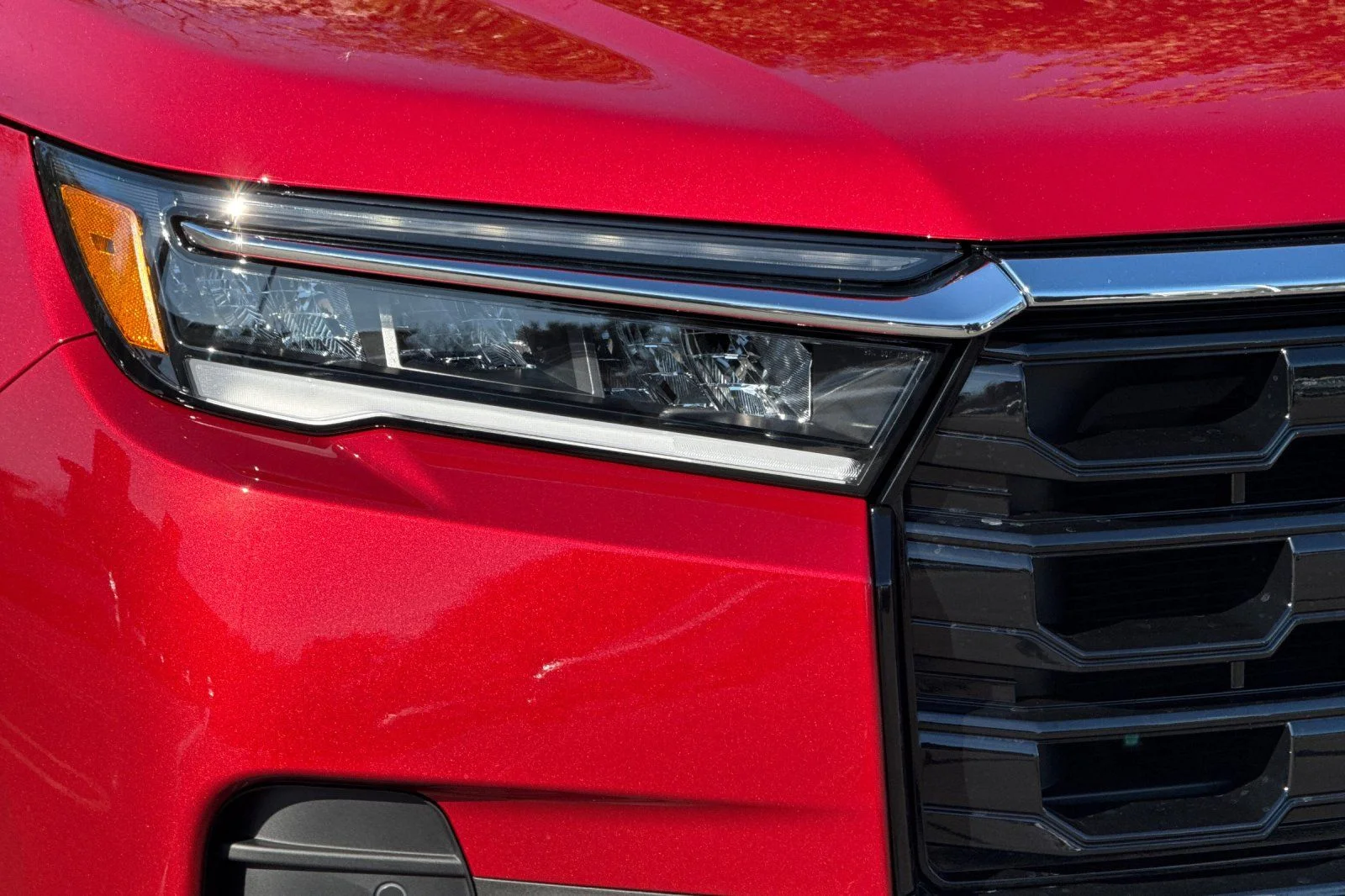 New 2026 Radiant Red Metallic II Honda Touring image 33