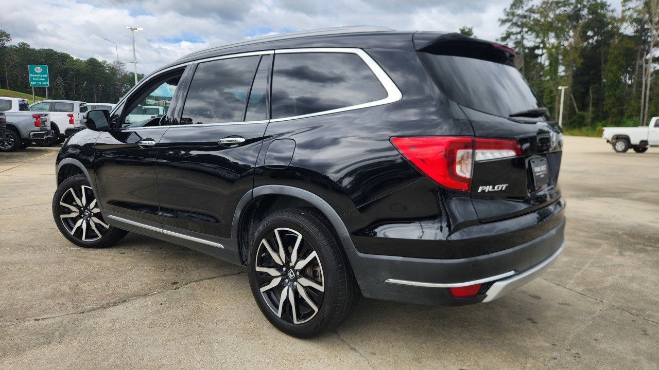 Used 2020 Black Honda Touring 8-Passenger image 5