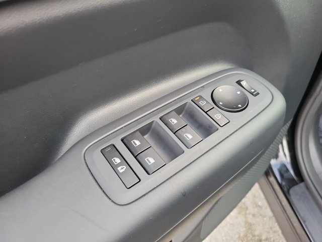 2026 Hyundai Santa Fe SE - Photo 13