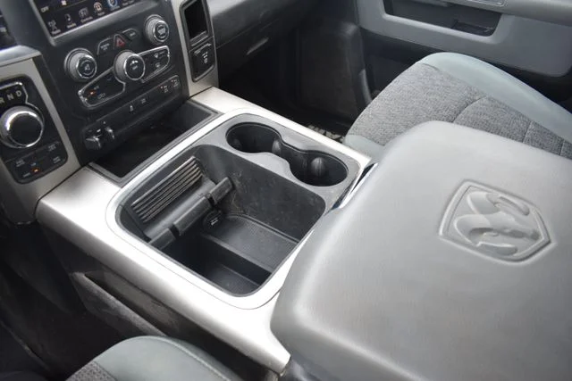 Used 2016 White Ram Big Horn image 33