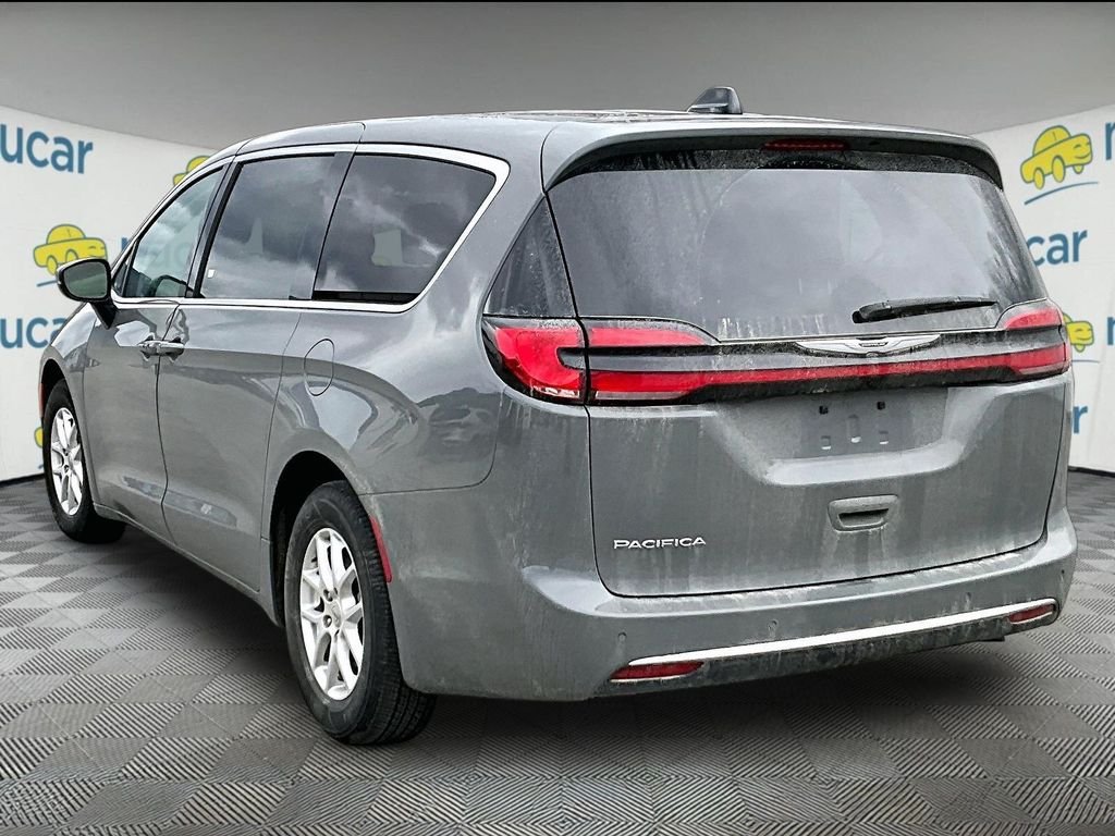 Used 2023 White Chrysler Touring L image 4