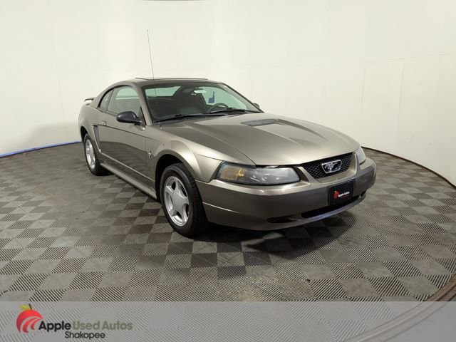 Used 2002  Ford V6 image 1
