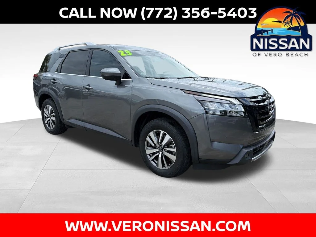 2023 Nissan Pathfinder SL - Photo 1