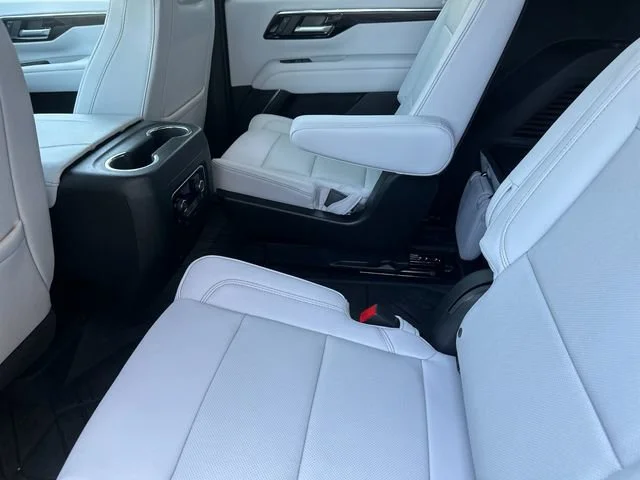 2026 Chevrolet Tahoe Premier - Photo 12