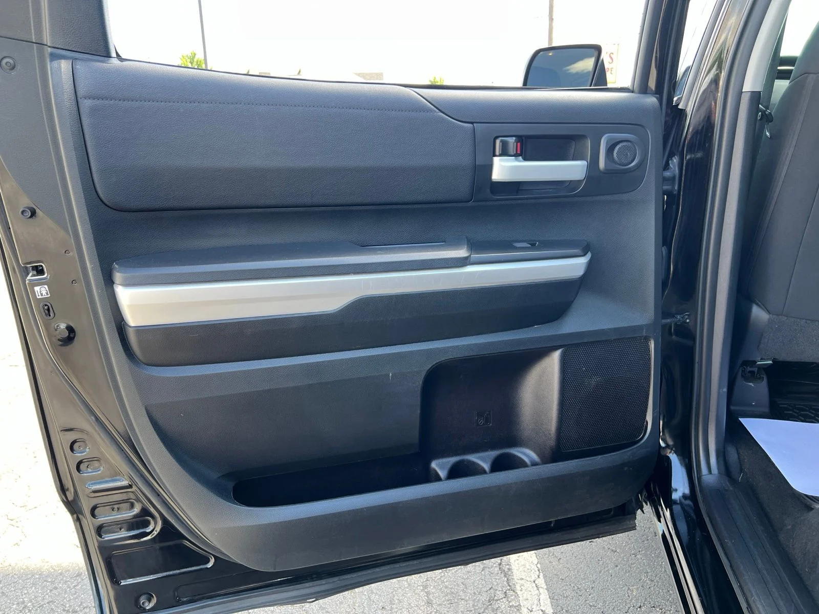 Used 2017 Black Toyota SR5 image 39