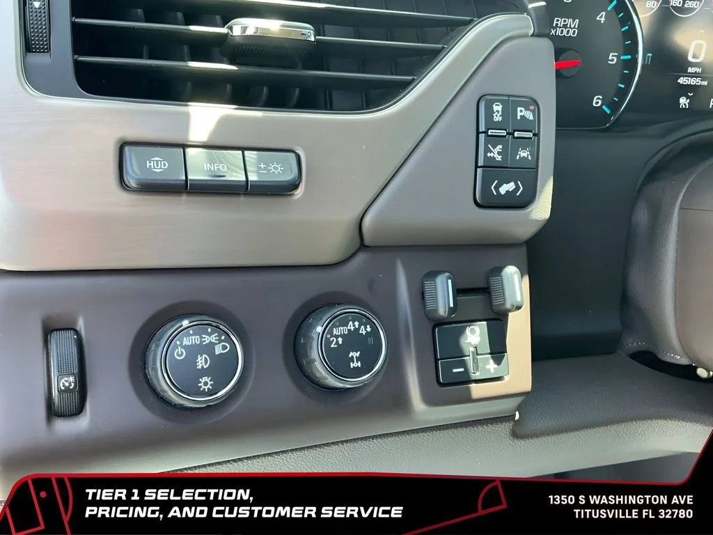 Used 2019 PEPPERDUST METALLIC GMC Denali image 30