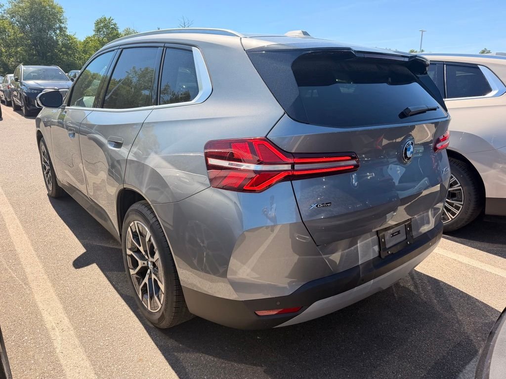 New 2026 Skyscraper Grey Metallic BMW 30 xDrive image 3