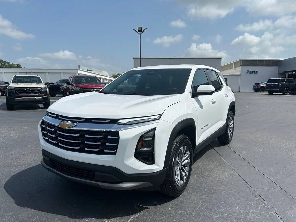 New 2027 Summit White Chevrolet LT image 4