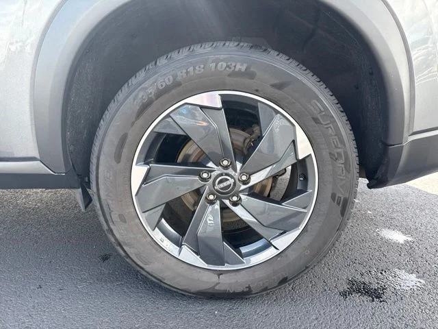 Used 2025 Gun Metallic Nissan SV image 9