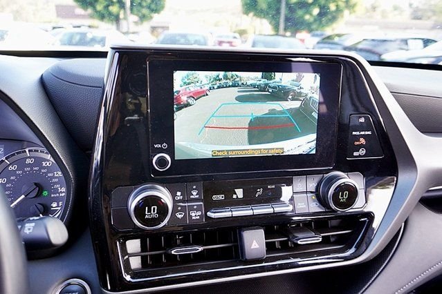 Used 2025 Silver Toyota LE image 25