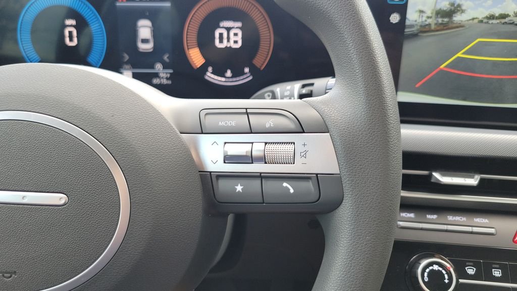 Certified Used 2025 White Hyundai SE image 21