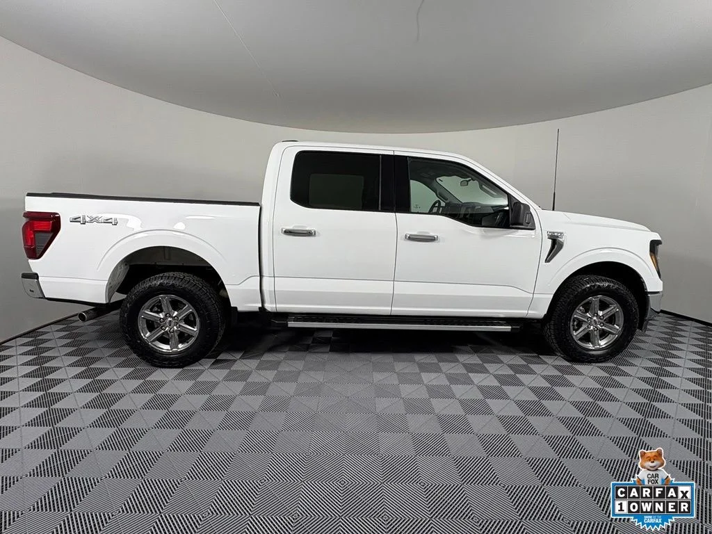 Used 2025 Oxford White Ford XLT image 7