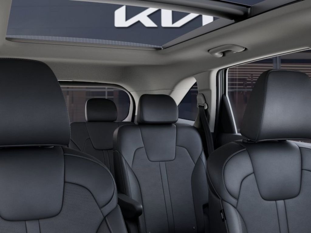New 2024 Green Kia X-Line EX image 27