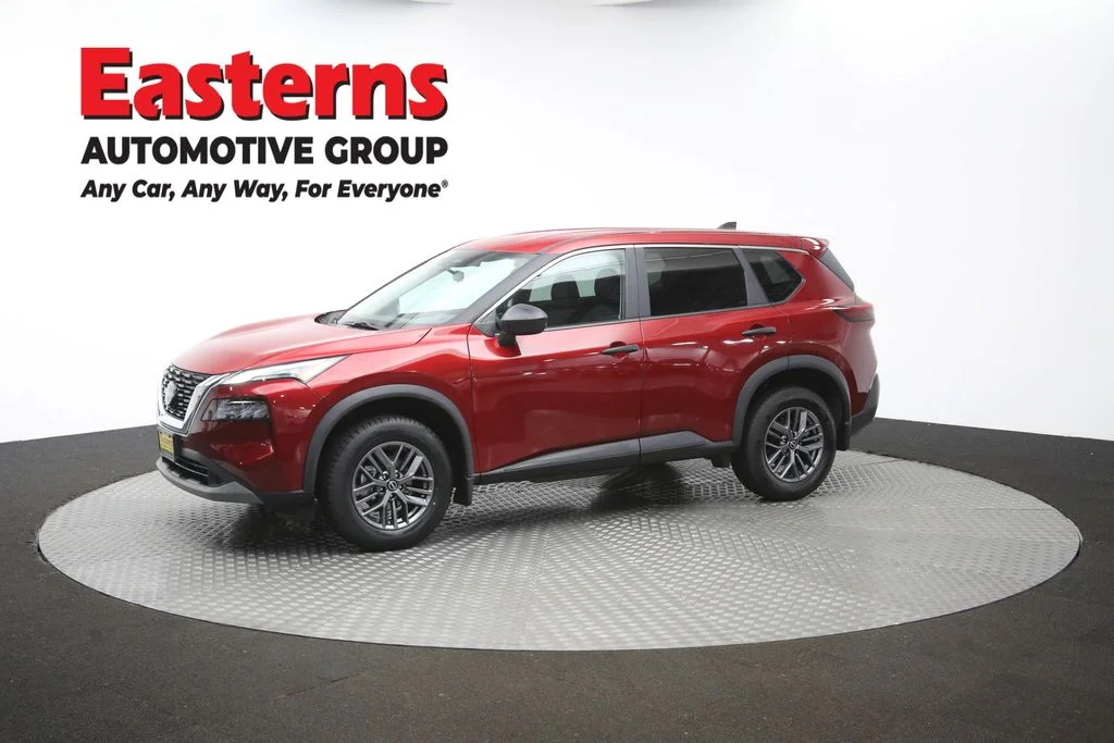 Used 2023 Red Nissan S image 58