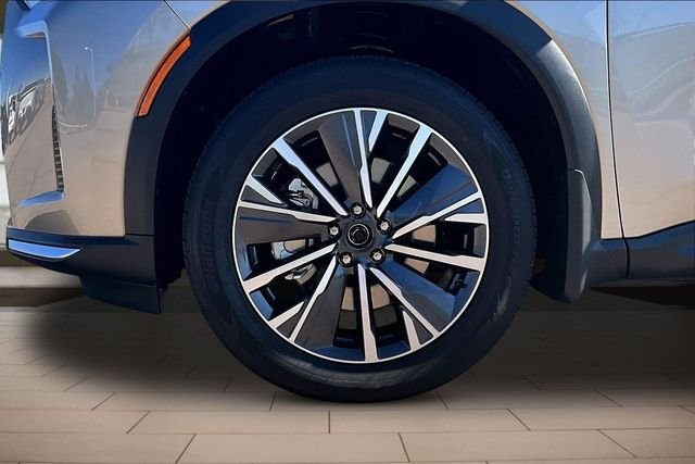 New 2027 WARM TITANIUM INFINITI LUXE image 9