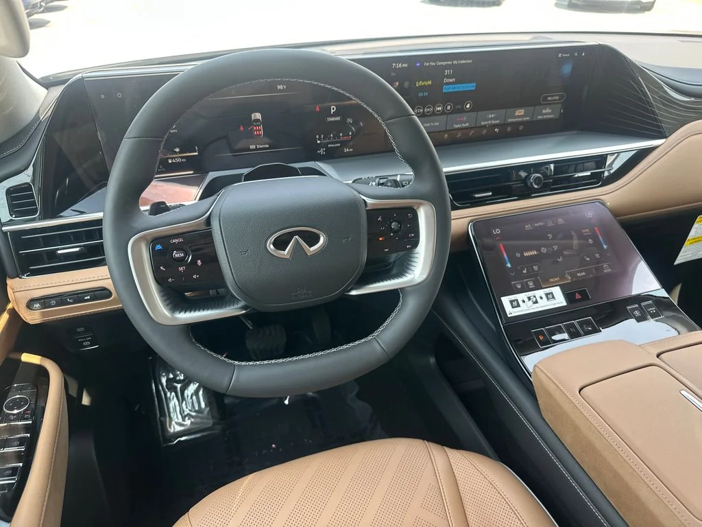 New 2027 RADIANT WHITE INFINITI Luxe 4WD image 19