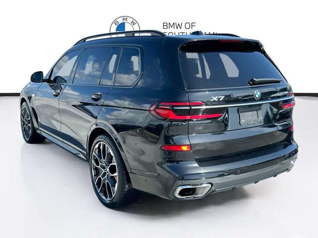 Used 2024 Black BMW xDrive40i image 5