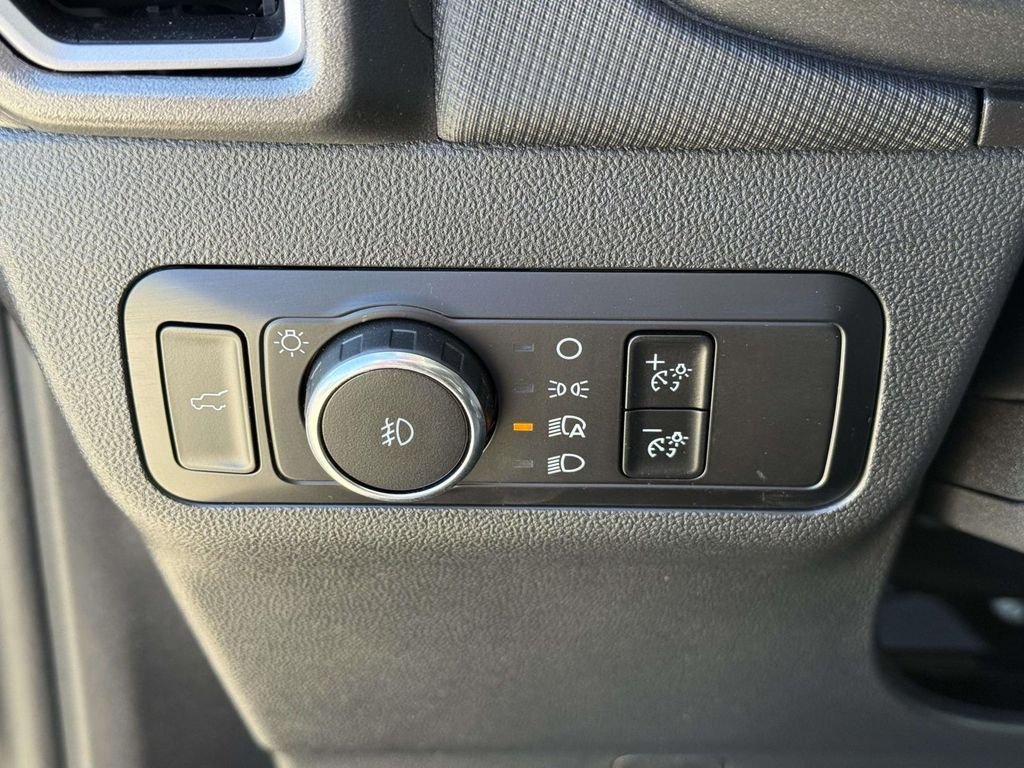 Used 2025 Red Ford Badlands image 31