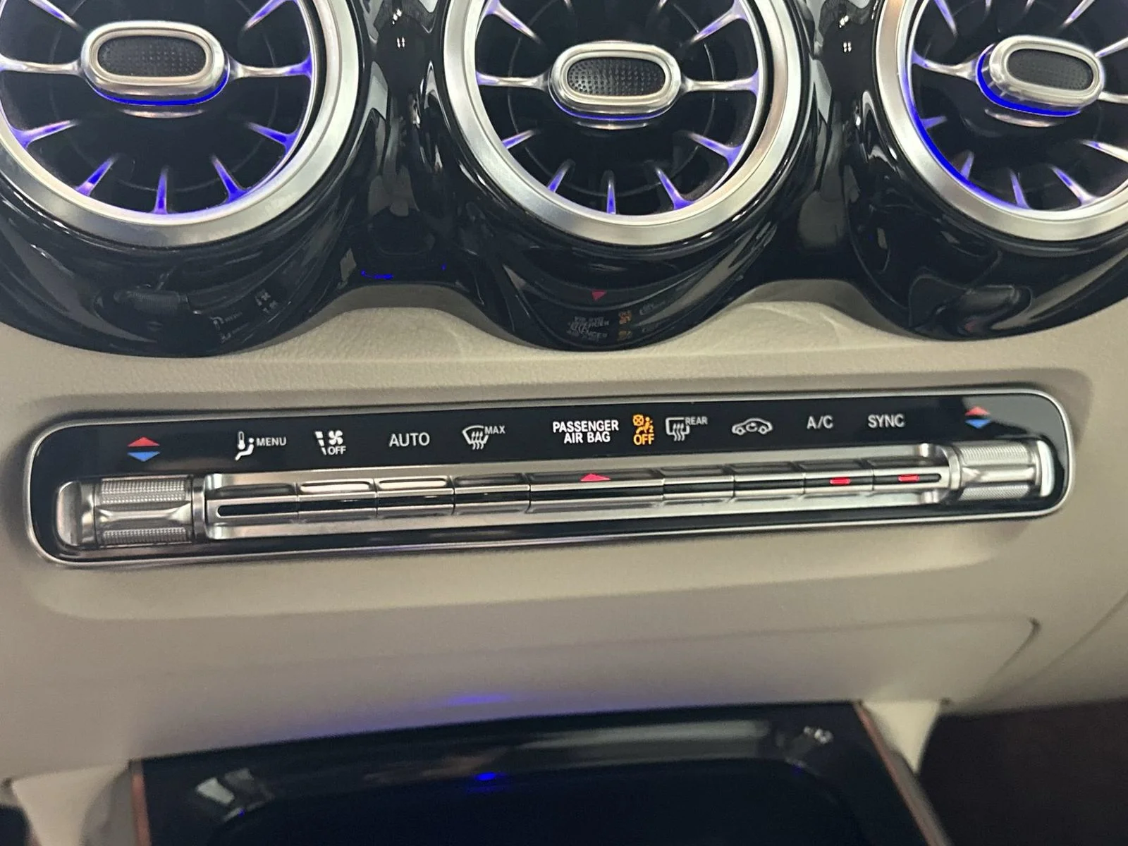 2020 Mercedes-Benz GLB Base - Photo 19