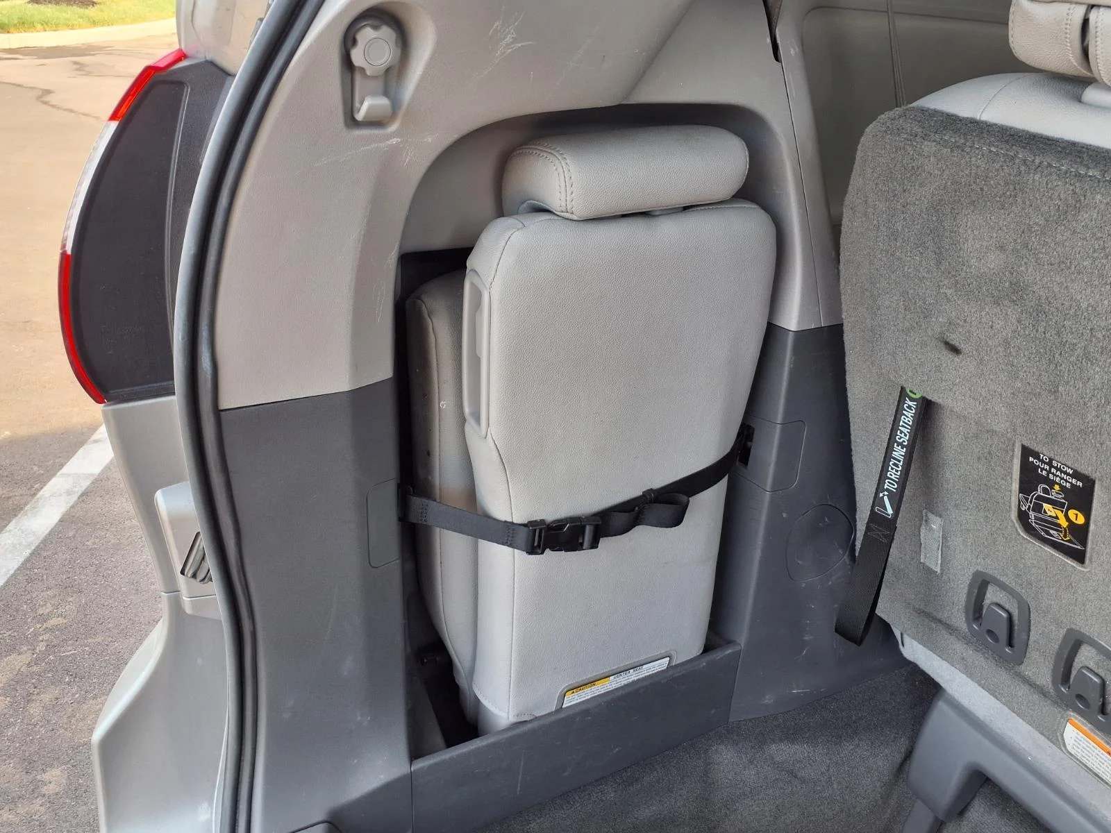 Used 2017 Silver Sky Metallic Toyota XLE 8-Passenger image 25