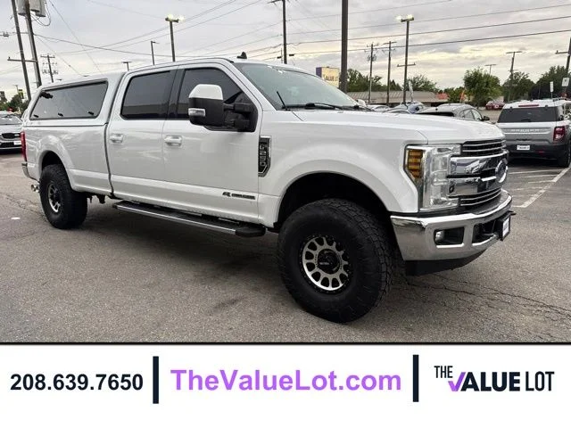 Used 2019 White Ford Lariat image 2