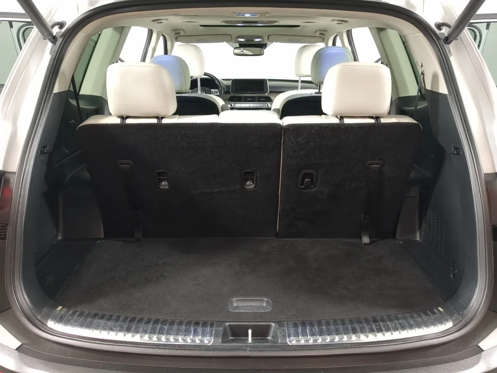 Used 2020 White Kia SX image 17