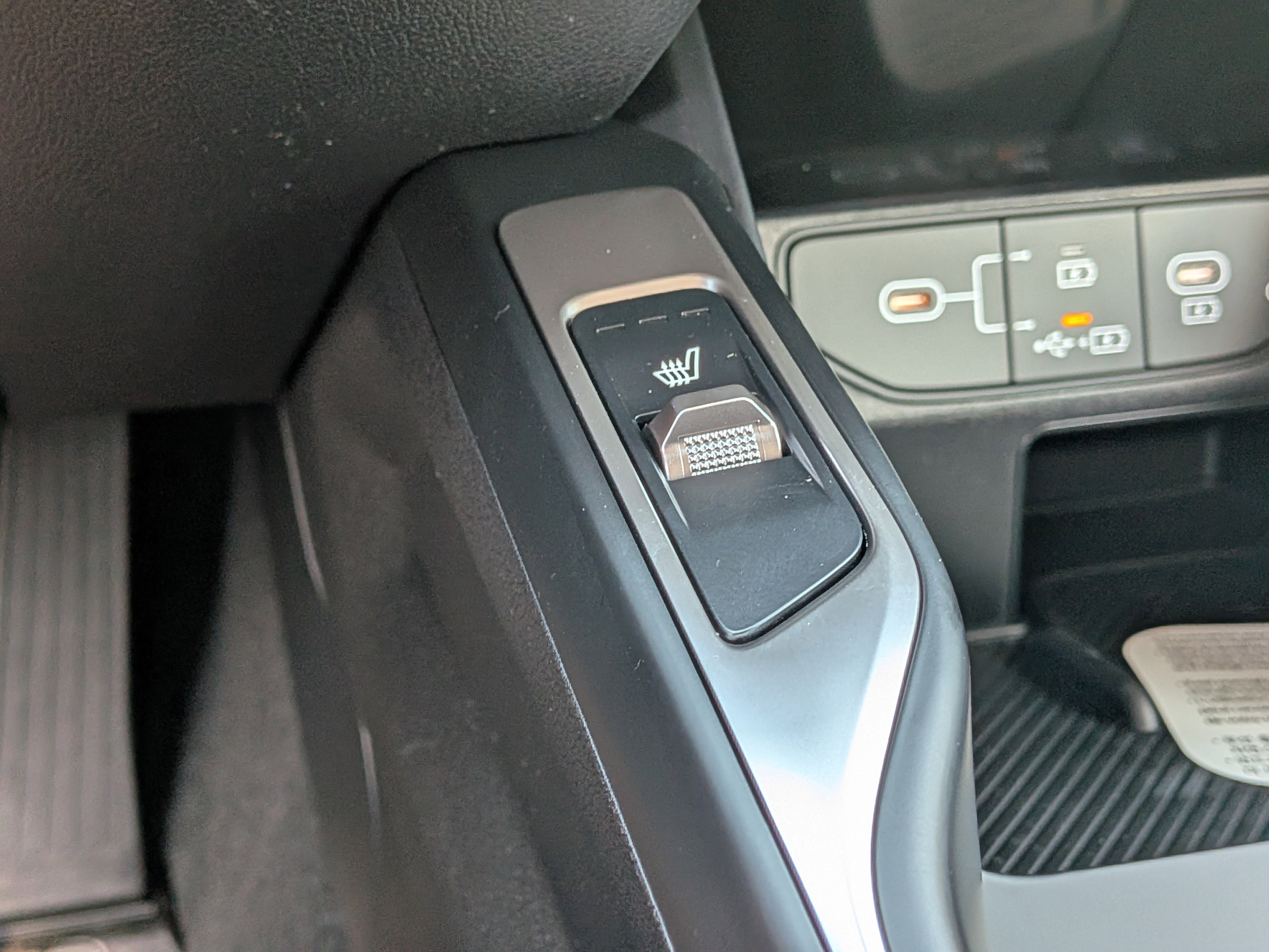 New 2026 Wolf Gray Kia S image 34