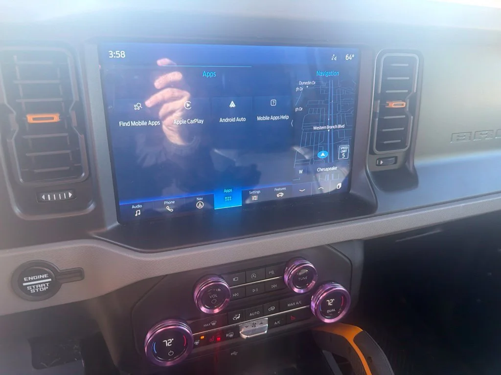 Used 2023 Gray Ford Badlands image 16