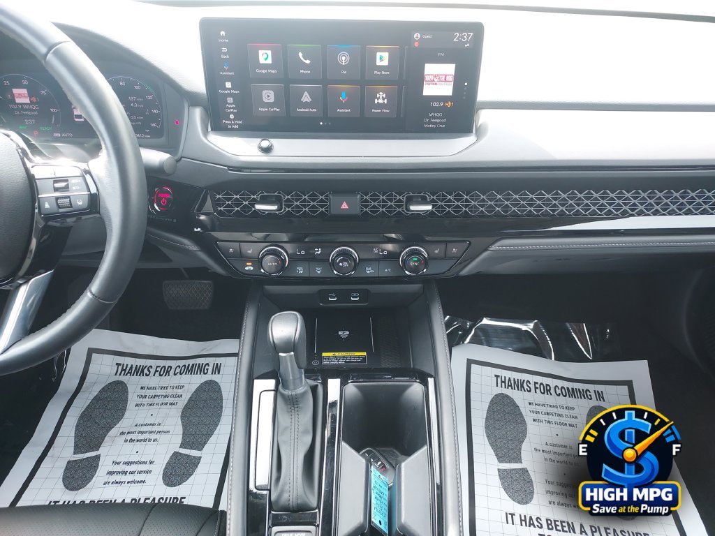 Used 2024 White Honda Touring image 15
