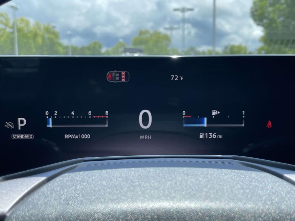 New 2026 Energetic Ember / Super Black Two-tone Nissan SR image 18