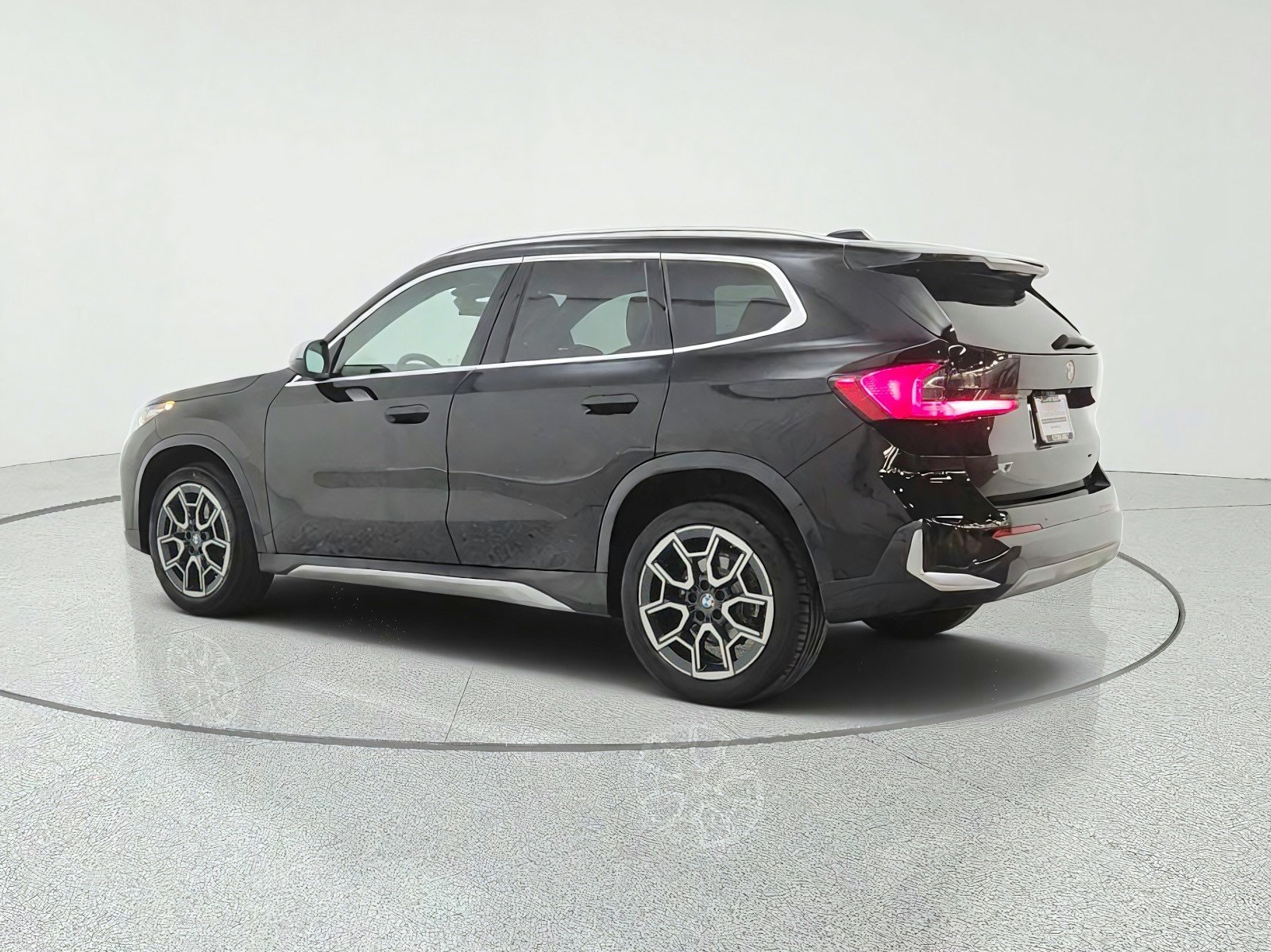 Used 2023 Jet Black BMW xDrive28i Sports Activity Vehicle image 7