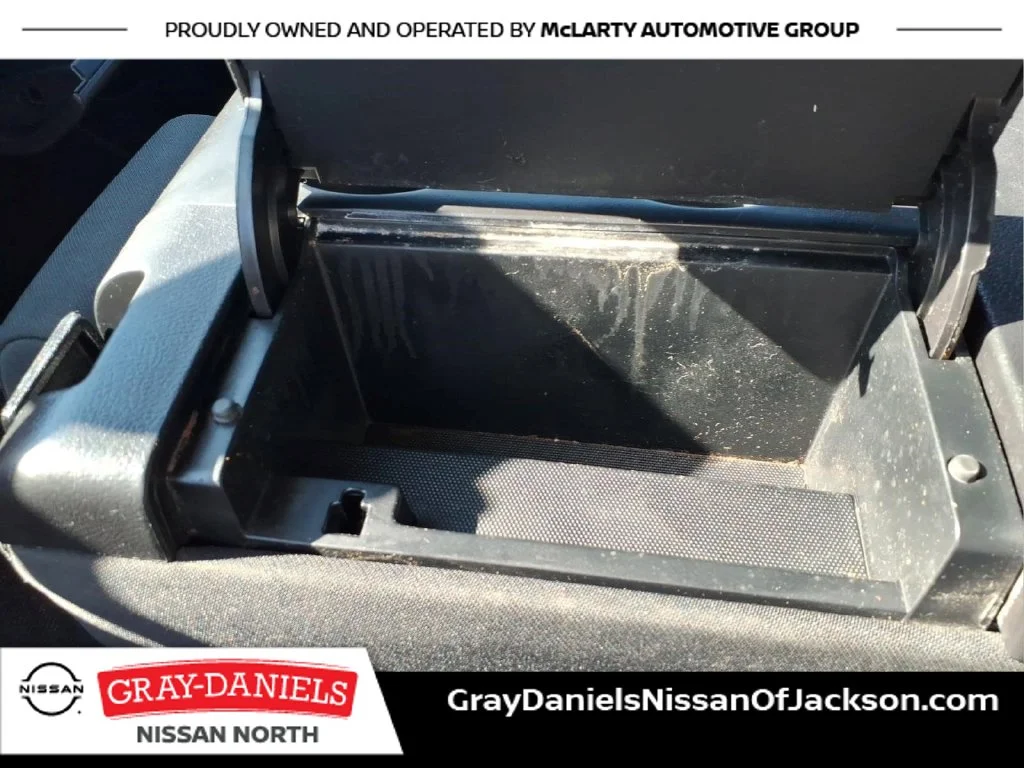 Used 2015 Gray Toyota SR5 image 19