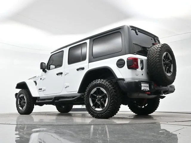 Used 2018 Bright White Clearcoat Jeep Rubicon image 25