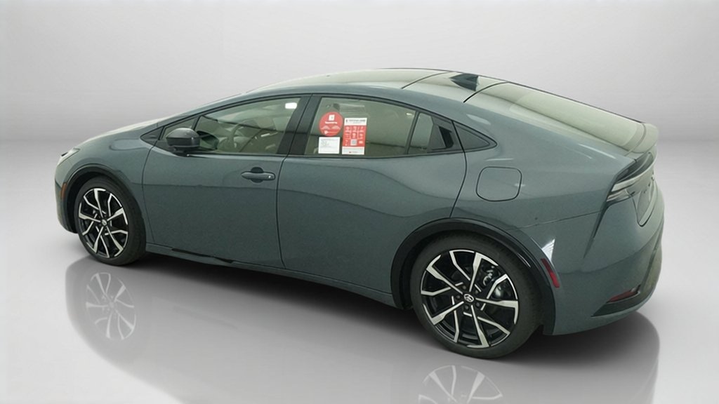 New 2027 Guardian Gray Toyota XSE image 45