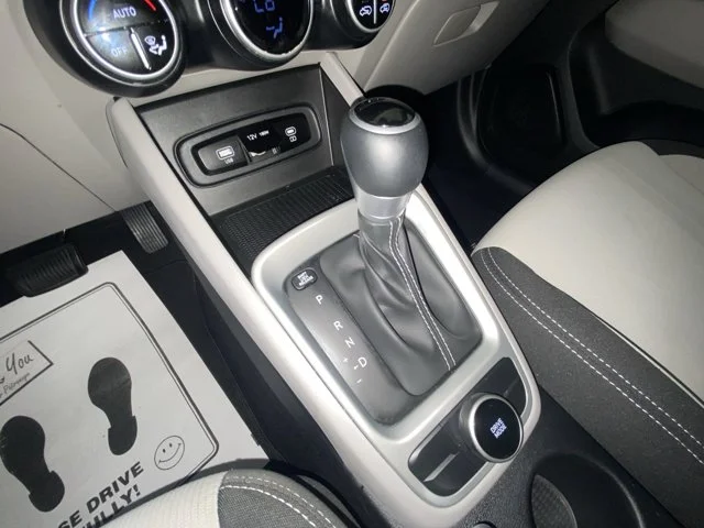 Used 2024 Gray Hyundai SEL image 19
