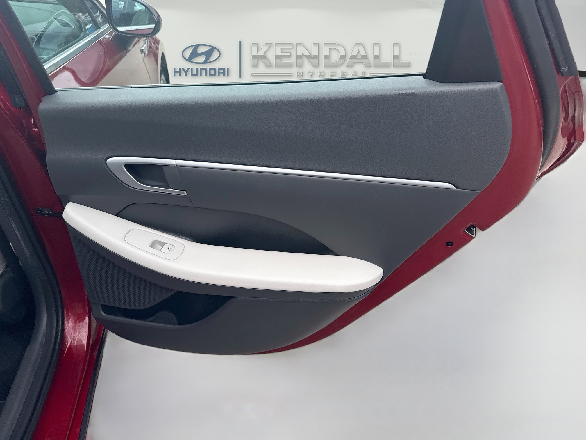 Used 2024 Ultimate red Hyundai SEL image 27