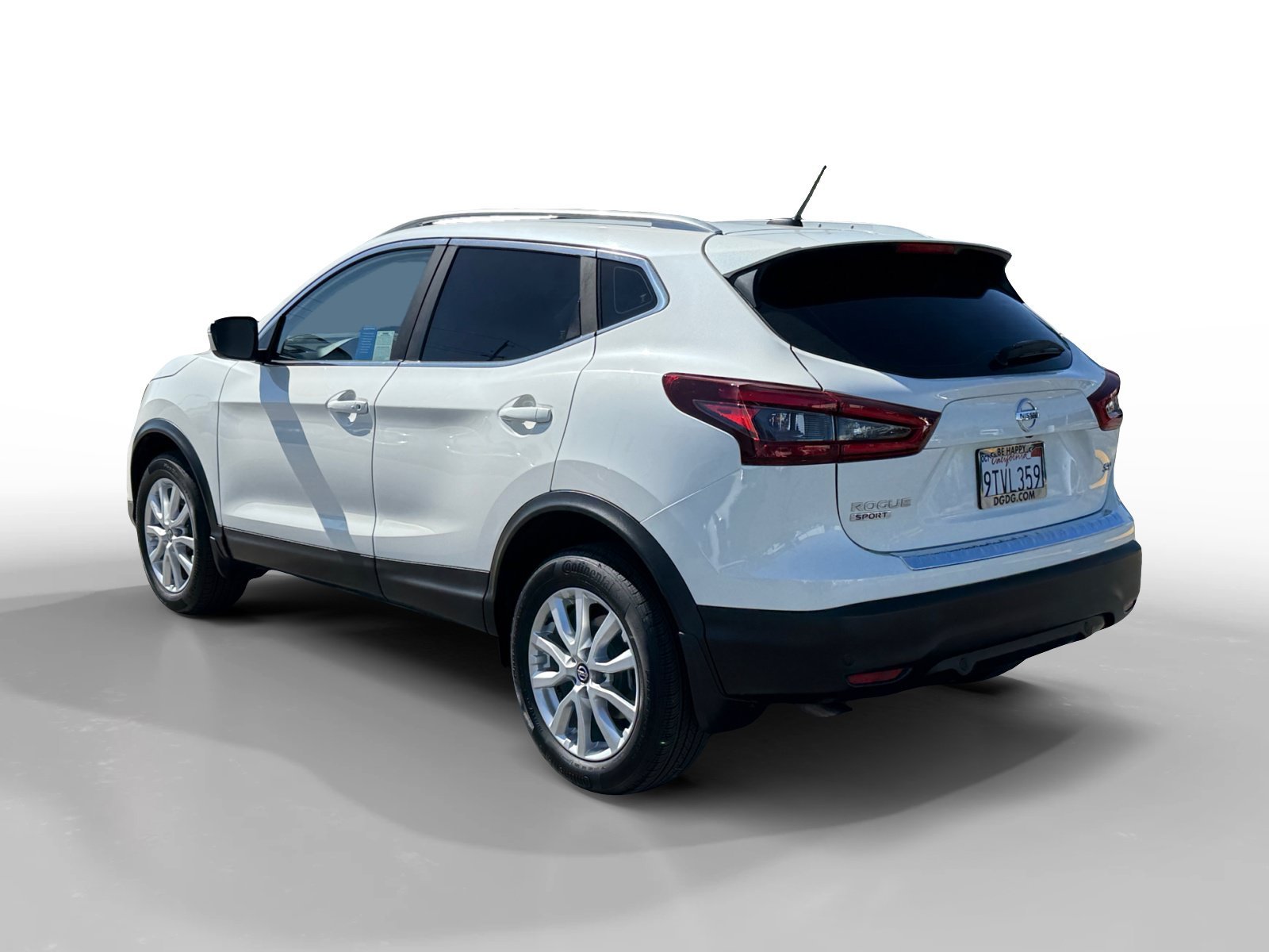 Used 2021 Pearl White Tricoat NISSAN SV image 3