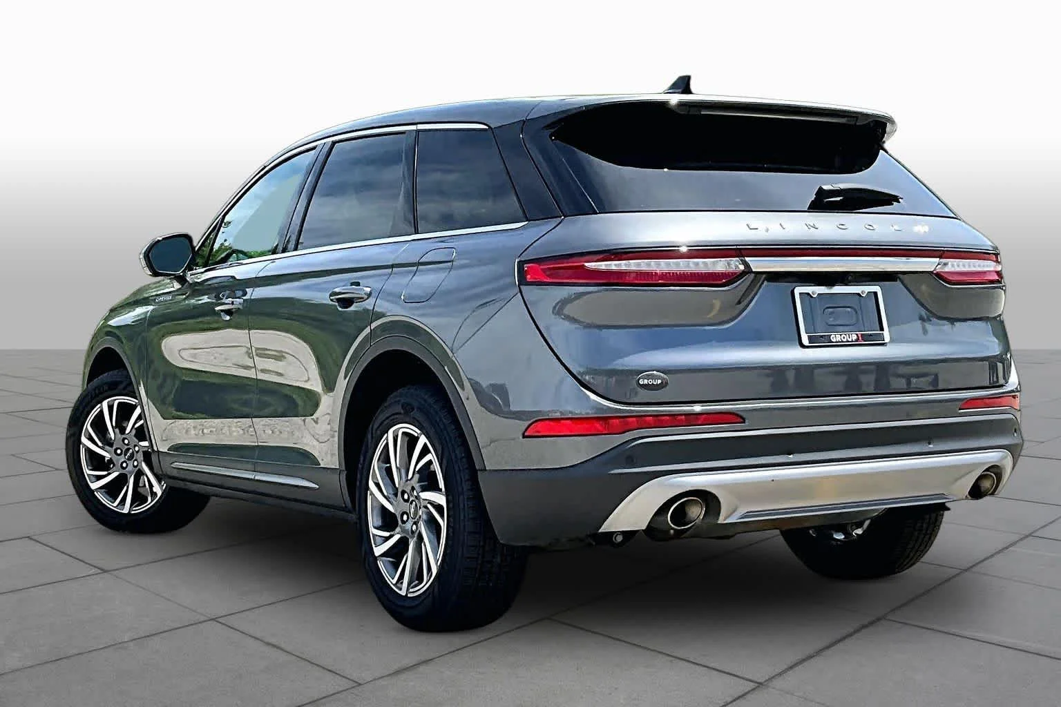 Used 2023 Asher Gray Clearcoat Metallic Lincoln Standard image 12