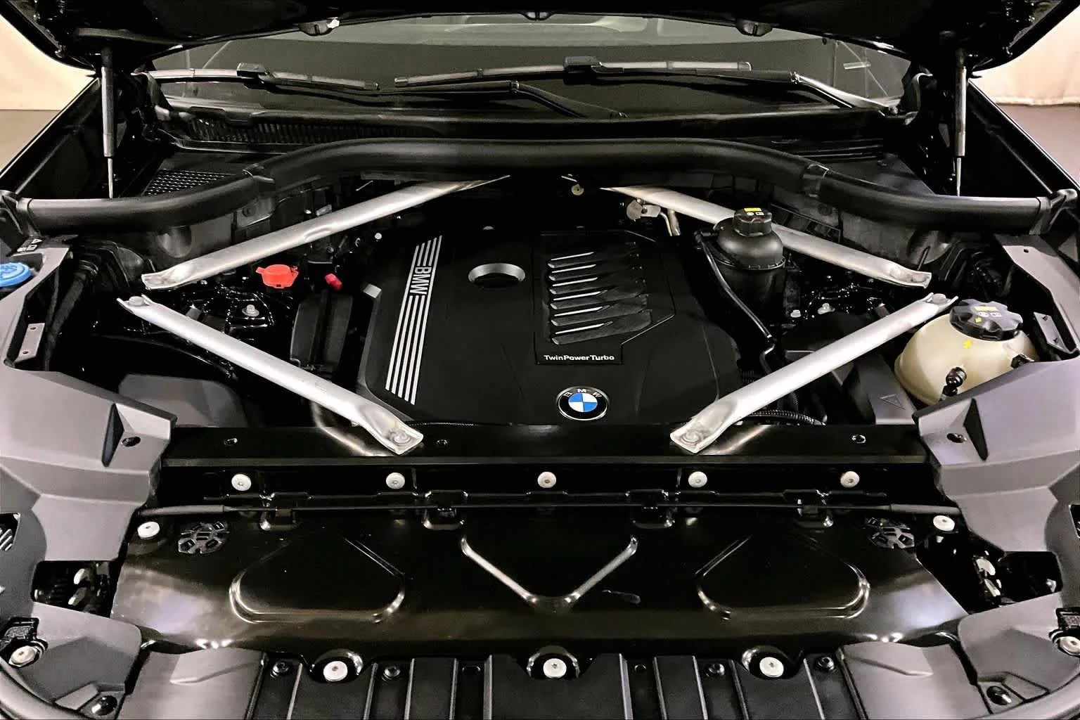 Certified Used 2019 Jet Black BMW xDrive40i image 57