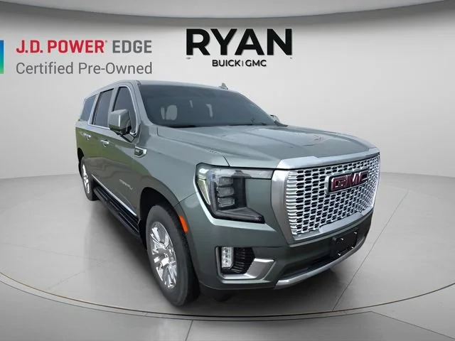 2023 GMC Yukon Denali AWD's photo