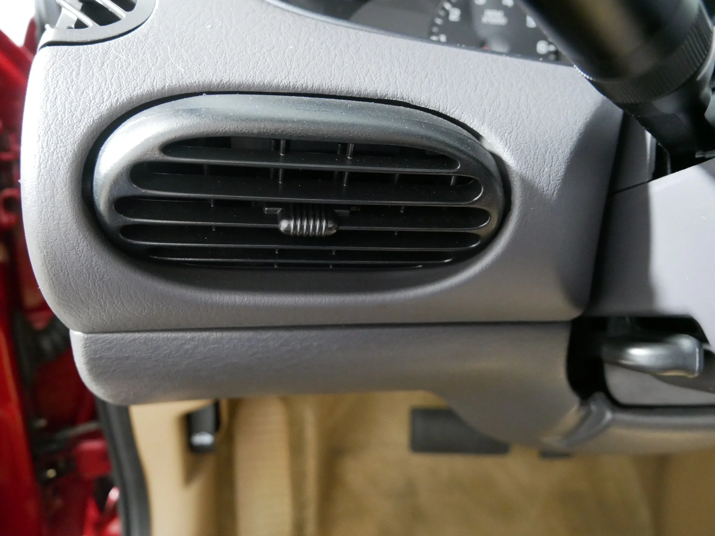 Used 2000 Deep Cranberry Pearl Chrysler JXi image 26